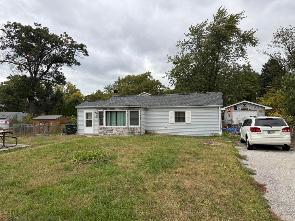 Photo of 5202 Mulberry Avenue, Portage, IN 46368 (MLS # 829724)