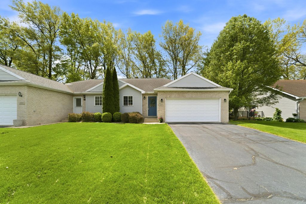 Photo of 2037 Texas Street, Chesterton, IN 46304 (MLS # 838887)