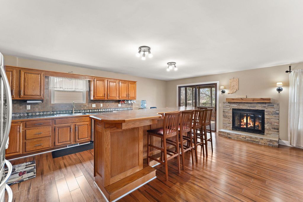 Photo of 1659 Sunnyslope Drive, Crown Point, IN 46307 (MLS # 836466)