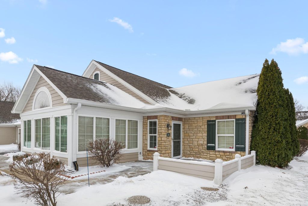 Photo of 2340 Allison Circle, Valparaiso, IN 46383 (MLS # 834456)