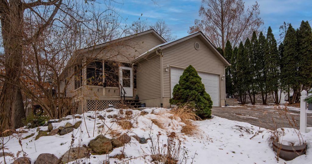 Photo of 4104-2 Sumac Road, Valparaiso, IN 46383 (MLS # 831888)