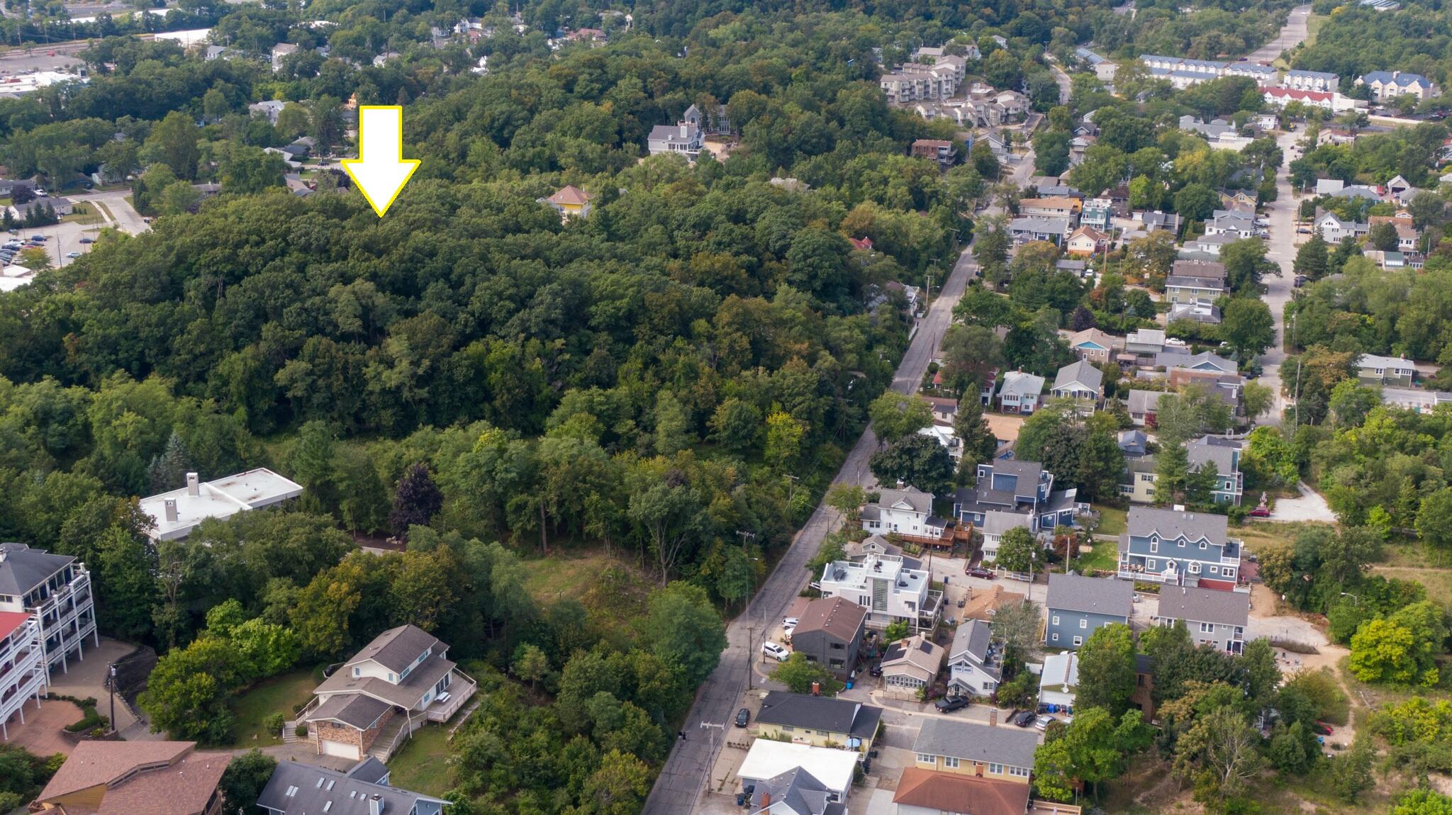 807 Lake Shore Drive