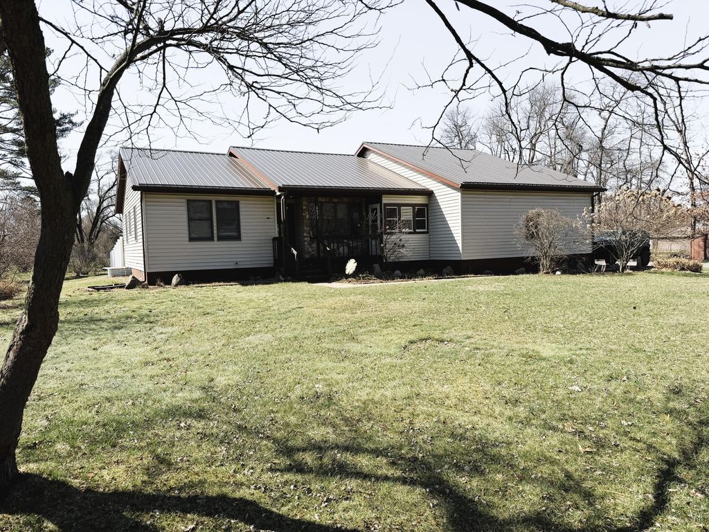 Photo of 6077 S Division Street, North Judson, IN 46366 (MLS # 835820)