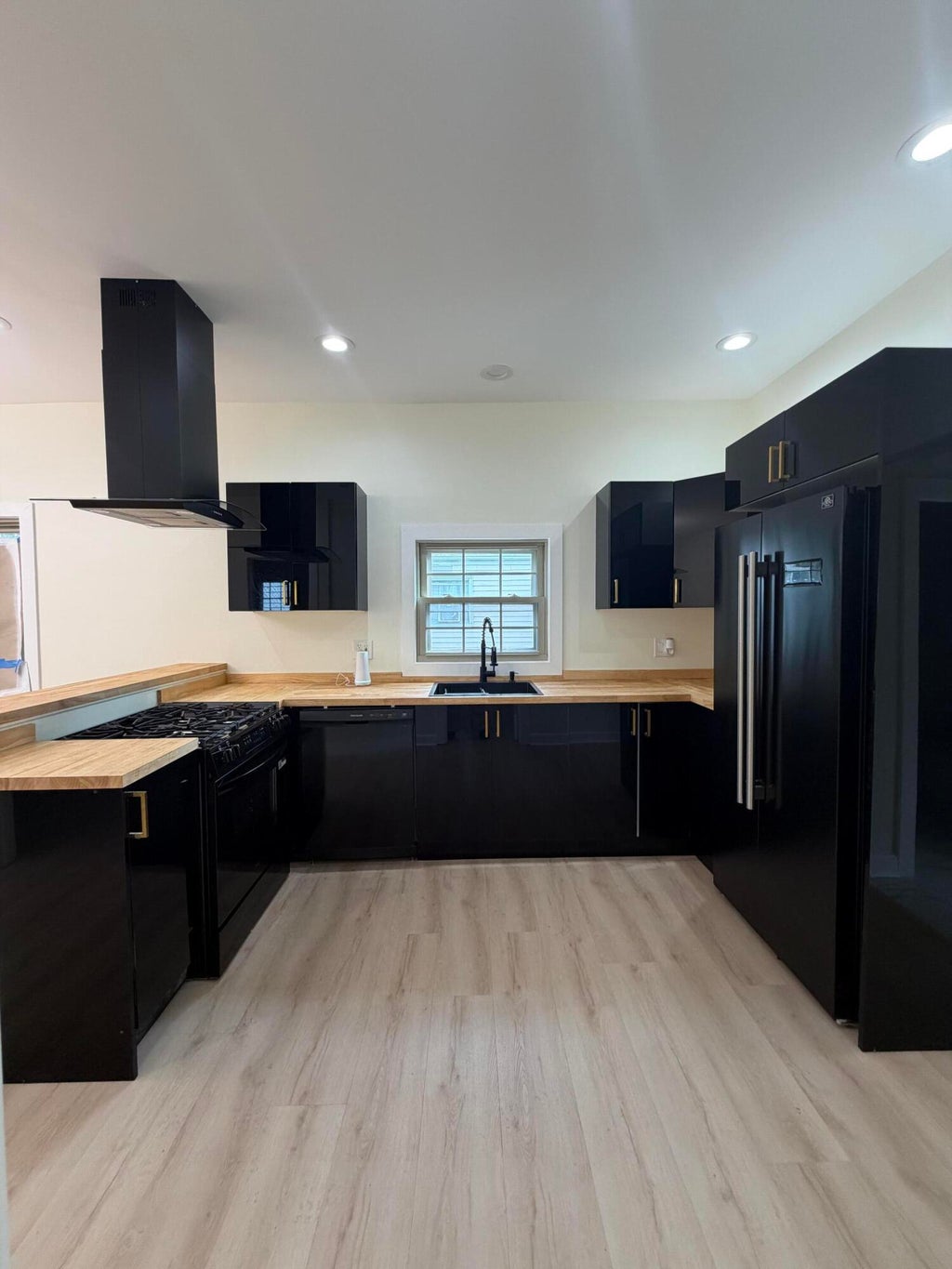 Photo of 1548 Taney Street, Gary, IN 46404 (MLS # 845165)
