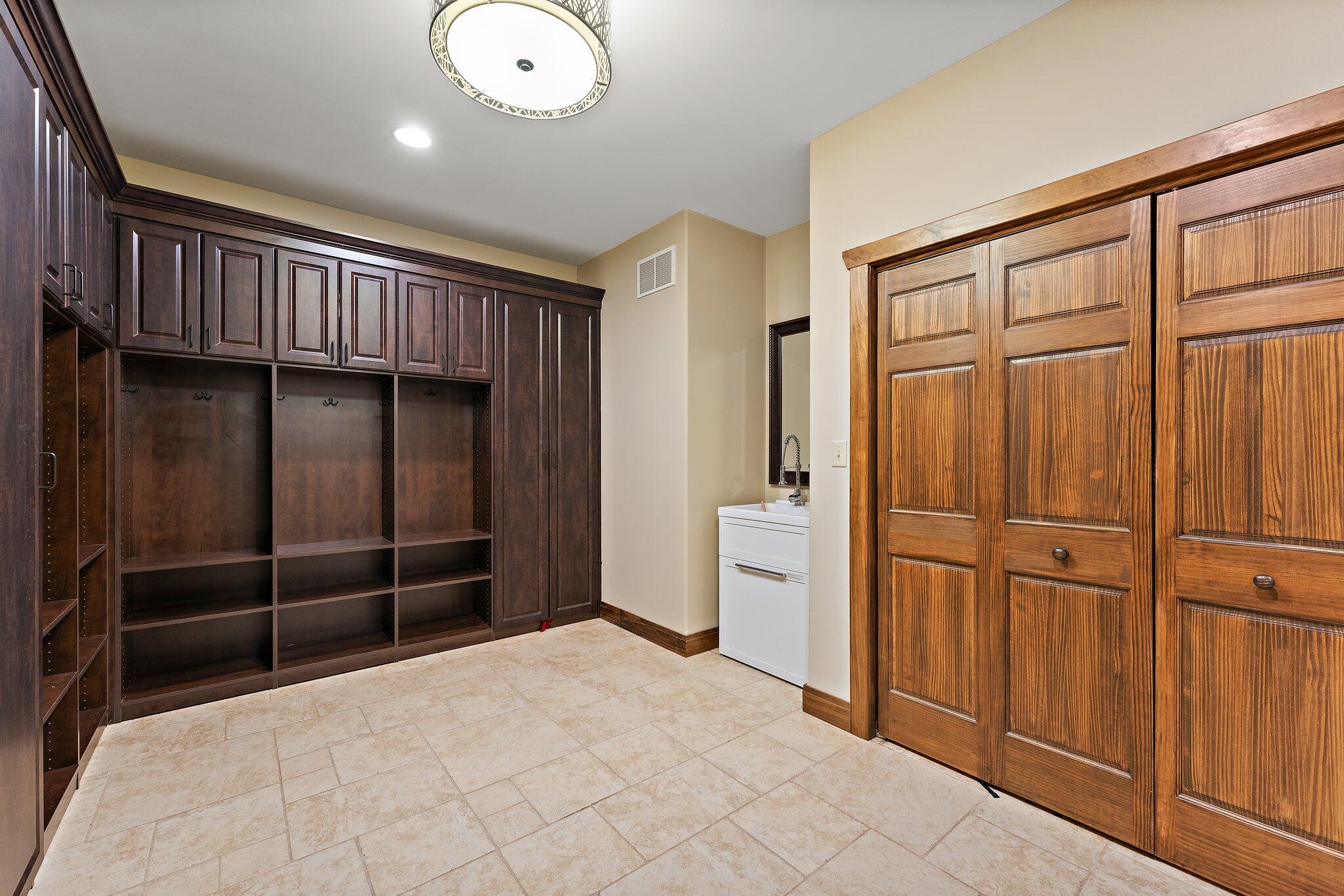 Crown Point, Indiana 46307, United States, 4 Bedrooms Bedrooms, ,4 BathroomsBathrooms,Residential,Active,152940