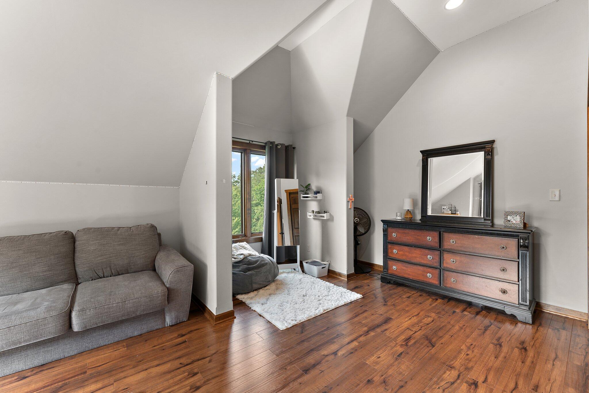 Crown Point, Indiana 46307, United States, 4 Bedrooms Bedrooms, ,4 BathroomsBathrooms,Residential,Active,152940