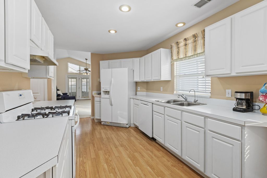 Photo of 11101 Allendale Court, Crown Point, IN 46307 (MLS # 830998)