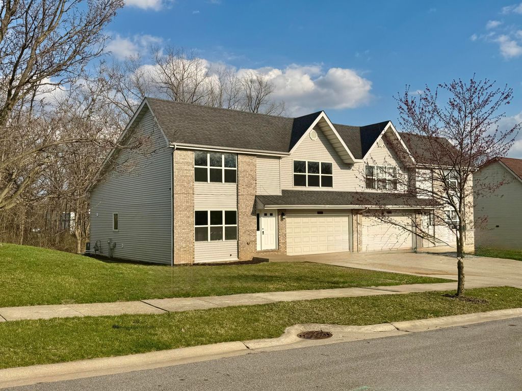 Photo of 5781 Adams Street, Merrillville, IN 46410 (MLS # 836311)