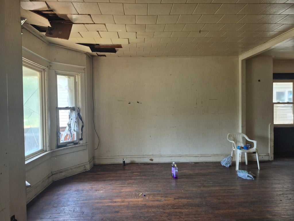 Photo of 544 Van Buren Street, Gary, IN 46402 (MLS # 846403)