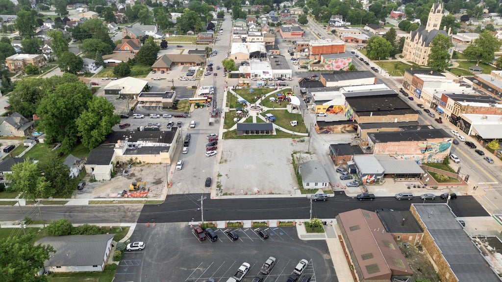 Photo of 229 W Kellner Blvd, Rensselaer, IN 47978 (MLS # 842606)