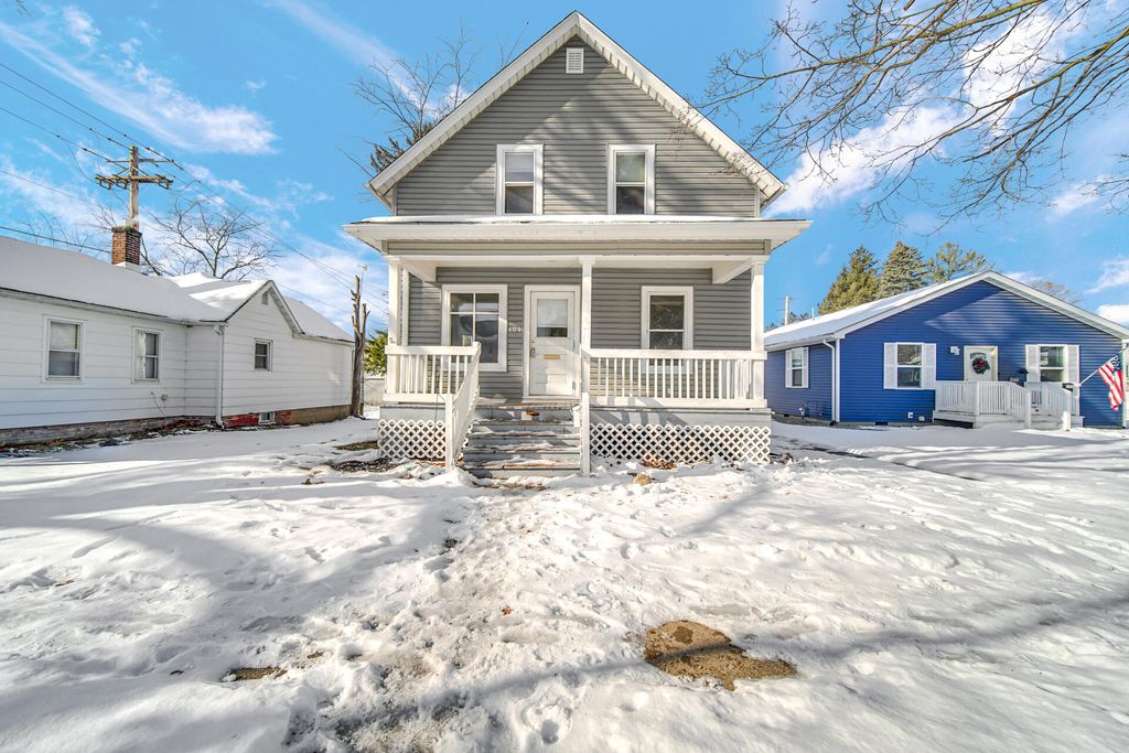 Photo of 404 F Street, La Porte, IN 46350 (MLS # 831924)