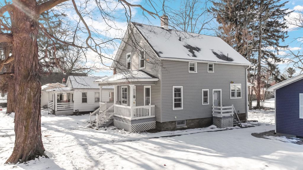 Photo of 404 F Street, La Porte, IN 46350 (MLS # 831924)