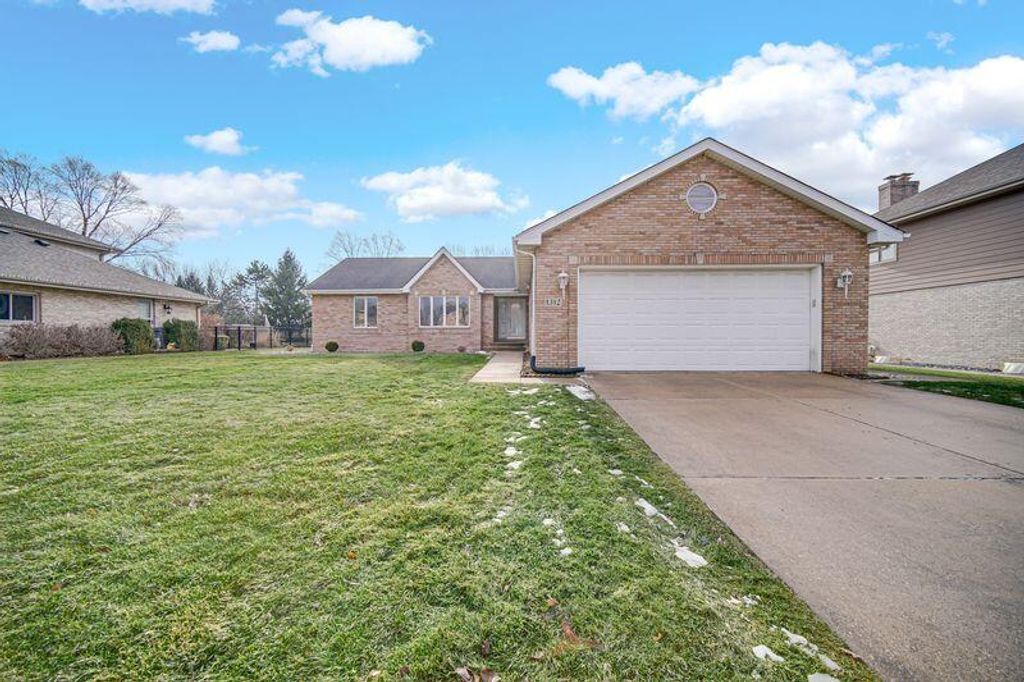 Photo of 1312 Brandywine Drive, Munster, IN 46321 (MLS # 832567)
