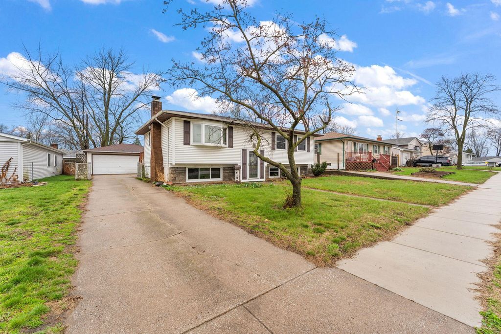 Photo of 1412 N Elmer Street, Griffith, IN 46319 (MLS # 836750)