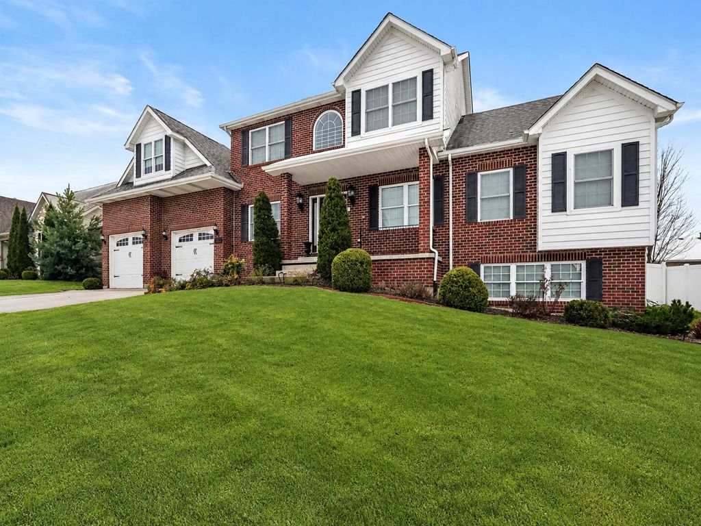 Photo of 2155 Walker Drive, Valparaiso, IN 46385 (MLS # 838203)