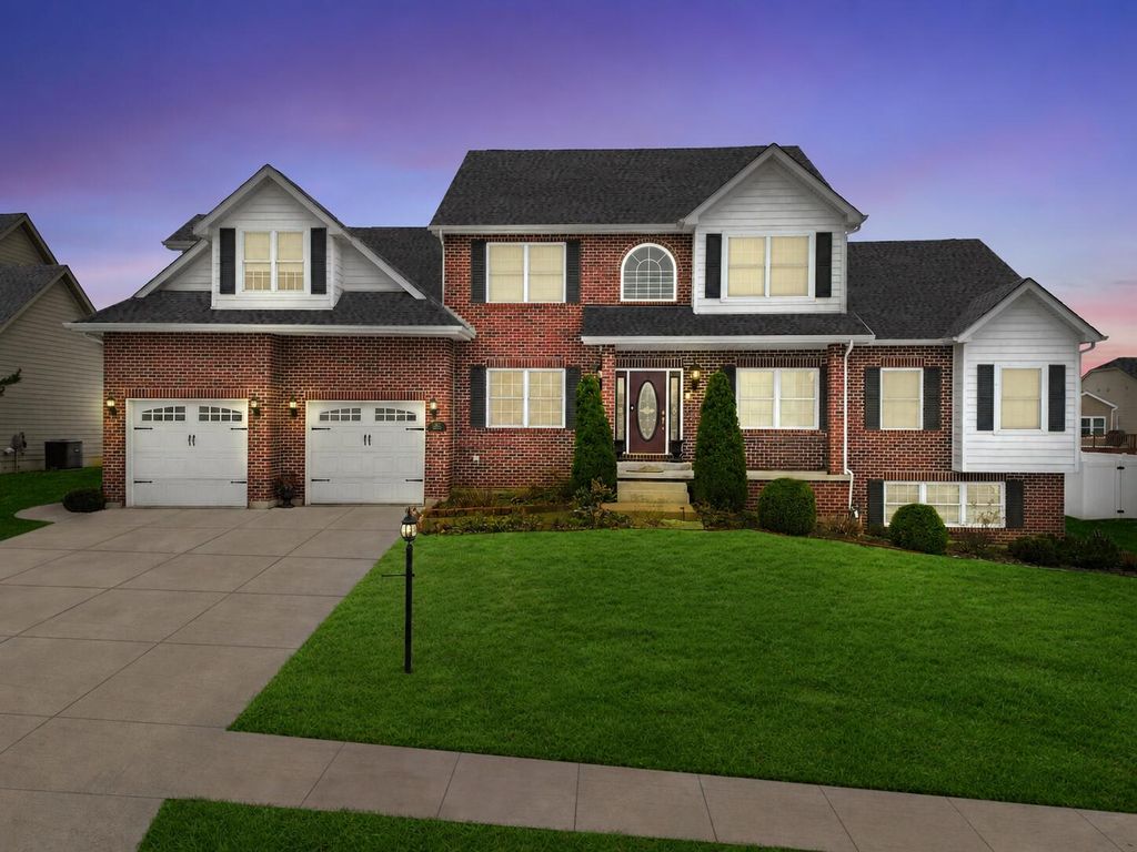 Photo of 2155 Walker Drive, Valparaiso, IN 46385 (MLS # 838203)