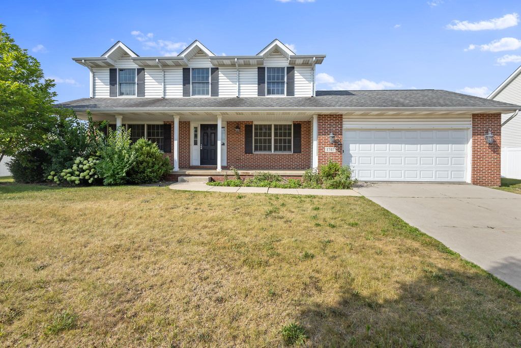 Photo of 1741 E 106th Place, Crown Point, IN 46307 (MLS # 829940)