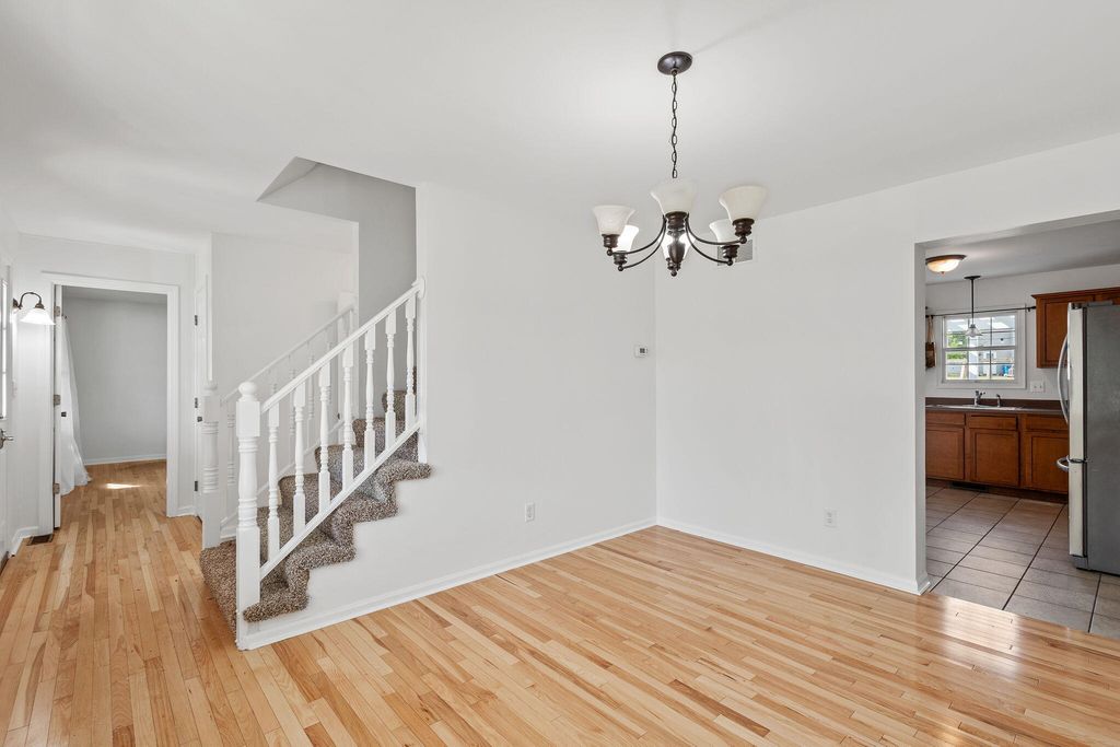 Photo of 1741 E 106th Place, Crown Point, IN 46307 (MLS # 829940)