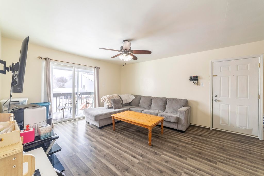 Photo of 1079 Millpond Road #E, Valparaiso, IN 46385 (MLS # 834524)