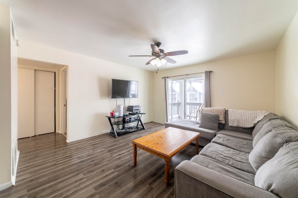 Photo of 1079 Millpond Road #E, Valparaiso, IN 46385 (MLS # 834524)