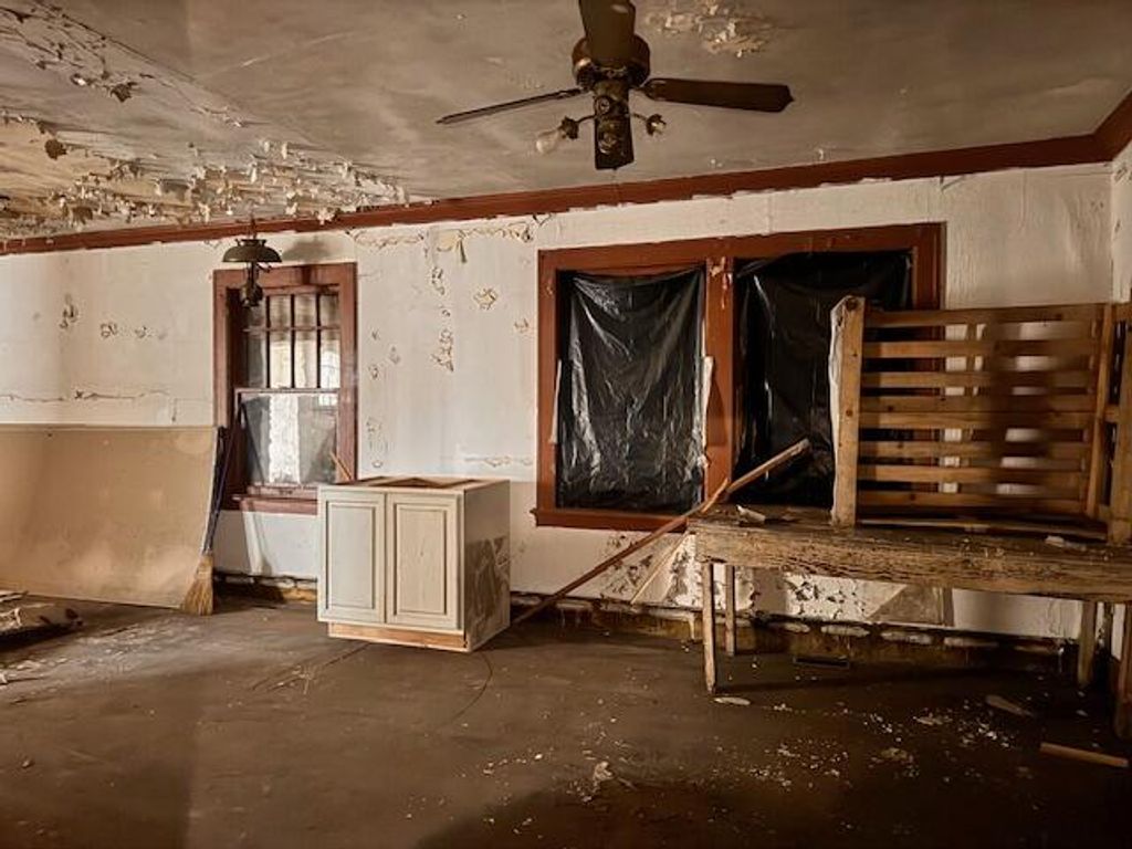 Photo of 552 Mckinley Street, Gary, IN 46404 (MLS # 831419)