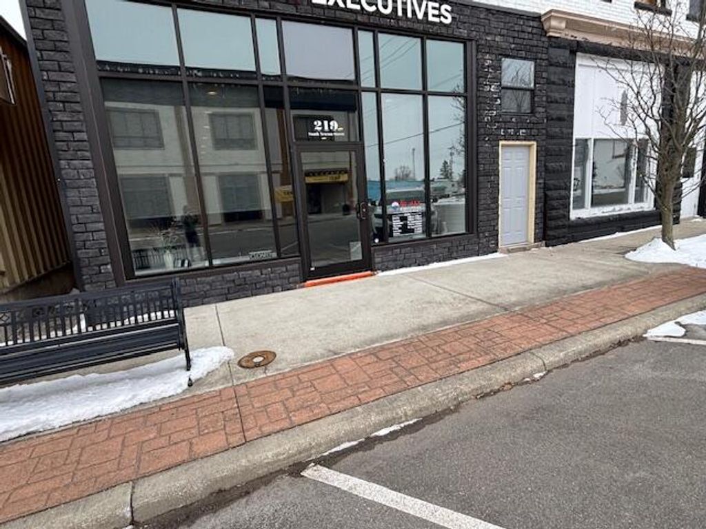 Photo of 221 S Newton Street #1, Goodland, IN 47948 (MLS # 833602)