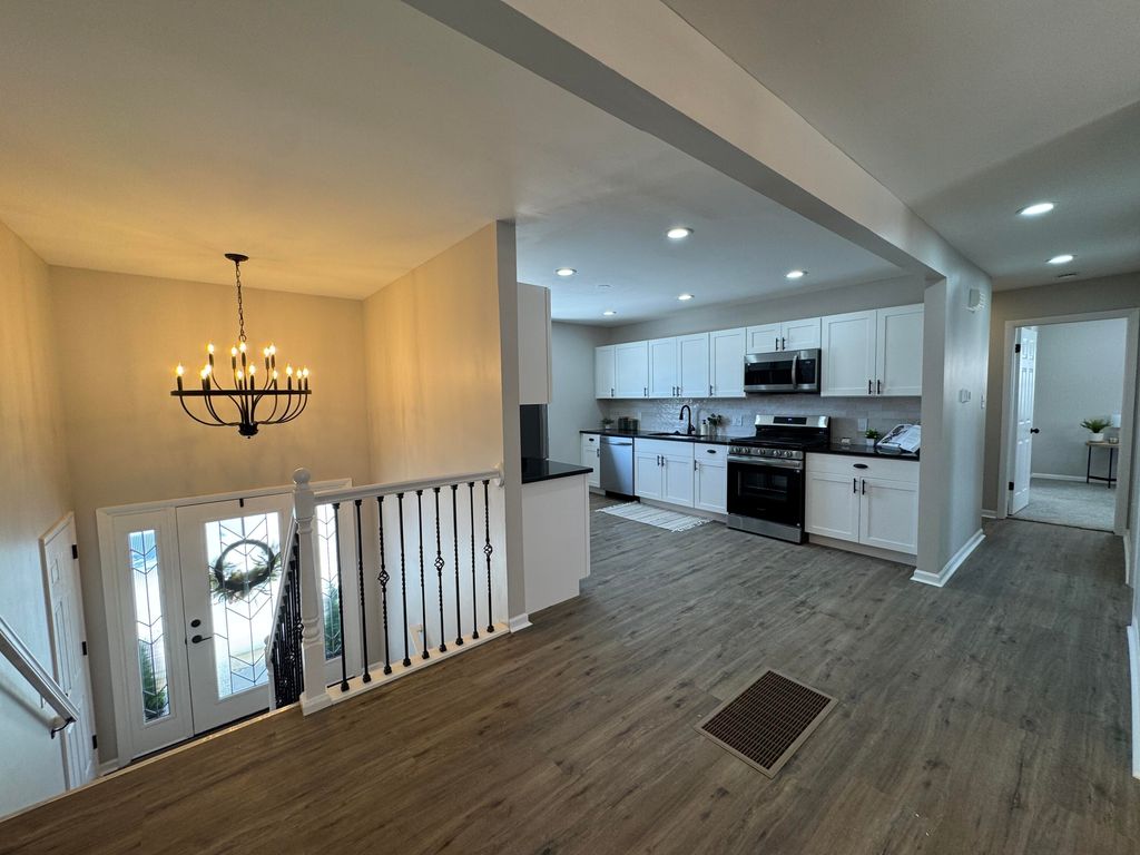 Photo of 9383 Roosevelt Street, Crown Point, IN 46307 (MLS # 831690)