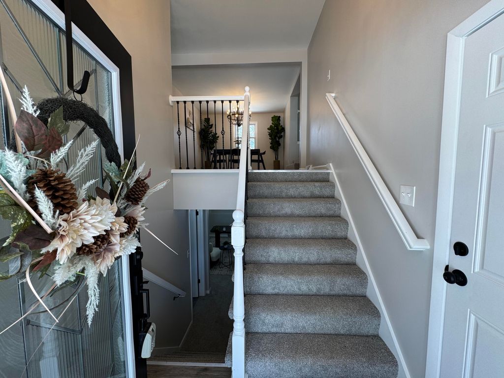 Photo of 9383 Roosevelt Street, Crown Point, IN 46307 (MLS # 831690)