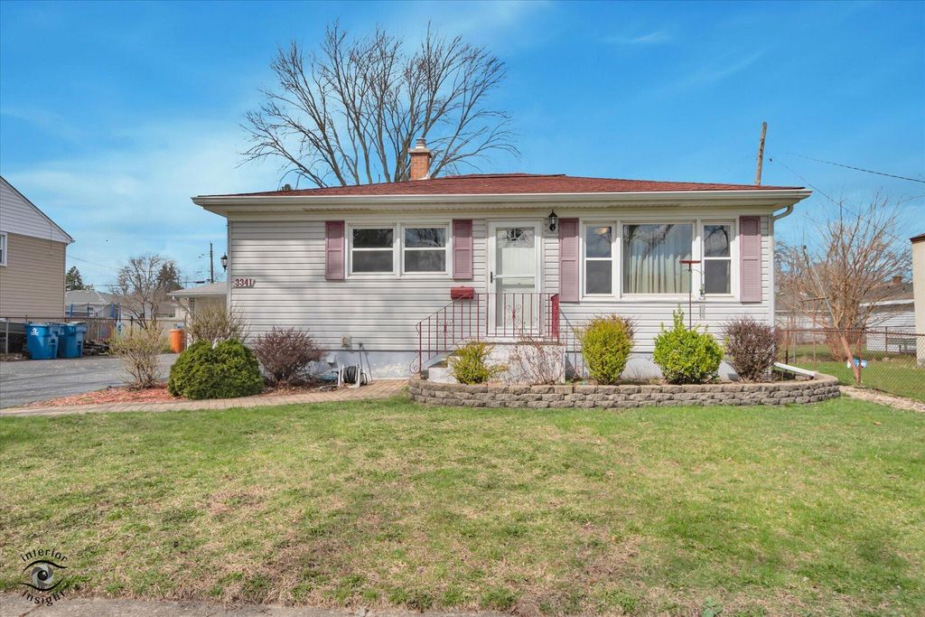 Photo of 3341 Maple Drive, Highland, IN 46322 (MLS # 836698)