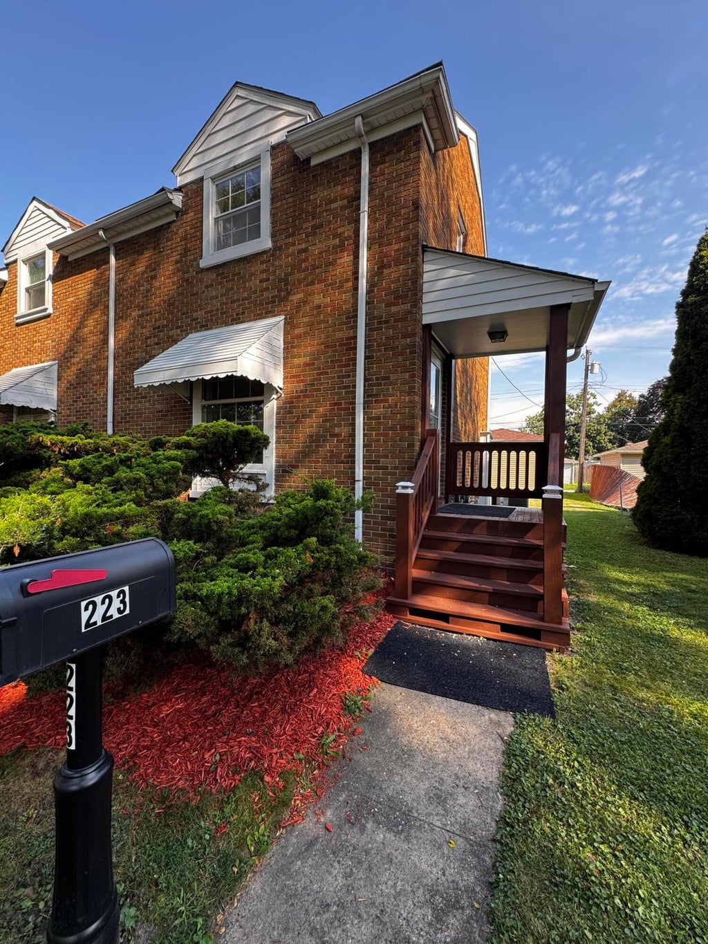 Photo of 223 Adelaide Place, Munster, IN 46321 (MLS # 844884)