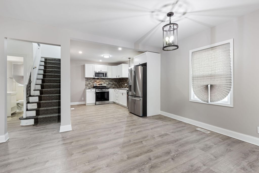 Photo of 4224 W 10th Avenue, Gary, IN 46404 (MLS # 834156)