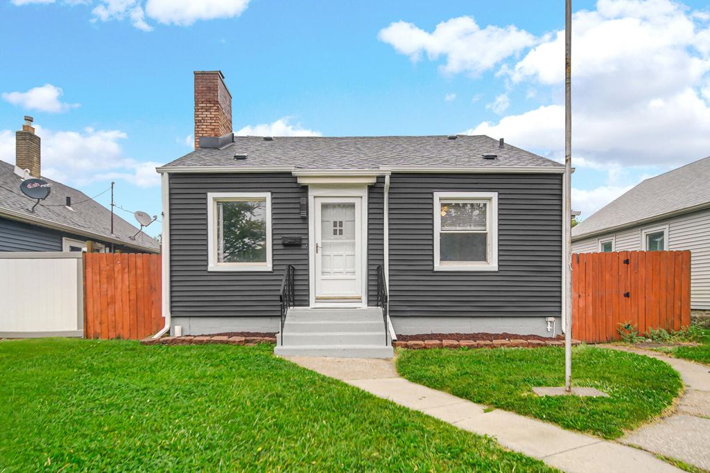 Photo of 103 S California Street, Hobart, IN 46342 (MLS # 832287)