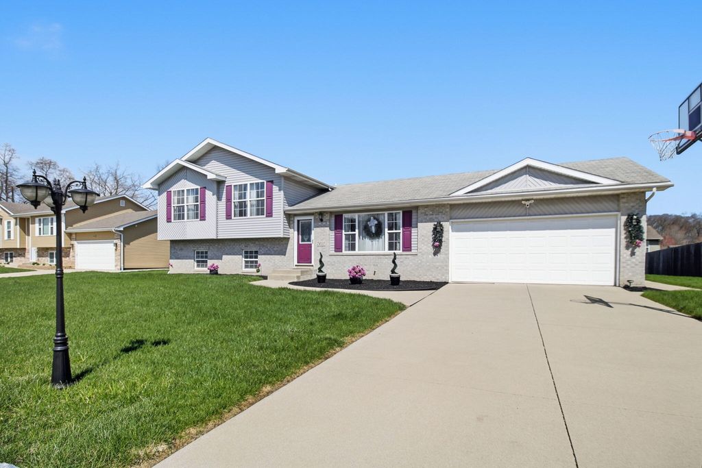 Photo of 7410 Longcommon Road, Portage, IN 46368 (MLS # 836631)