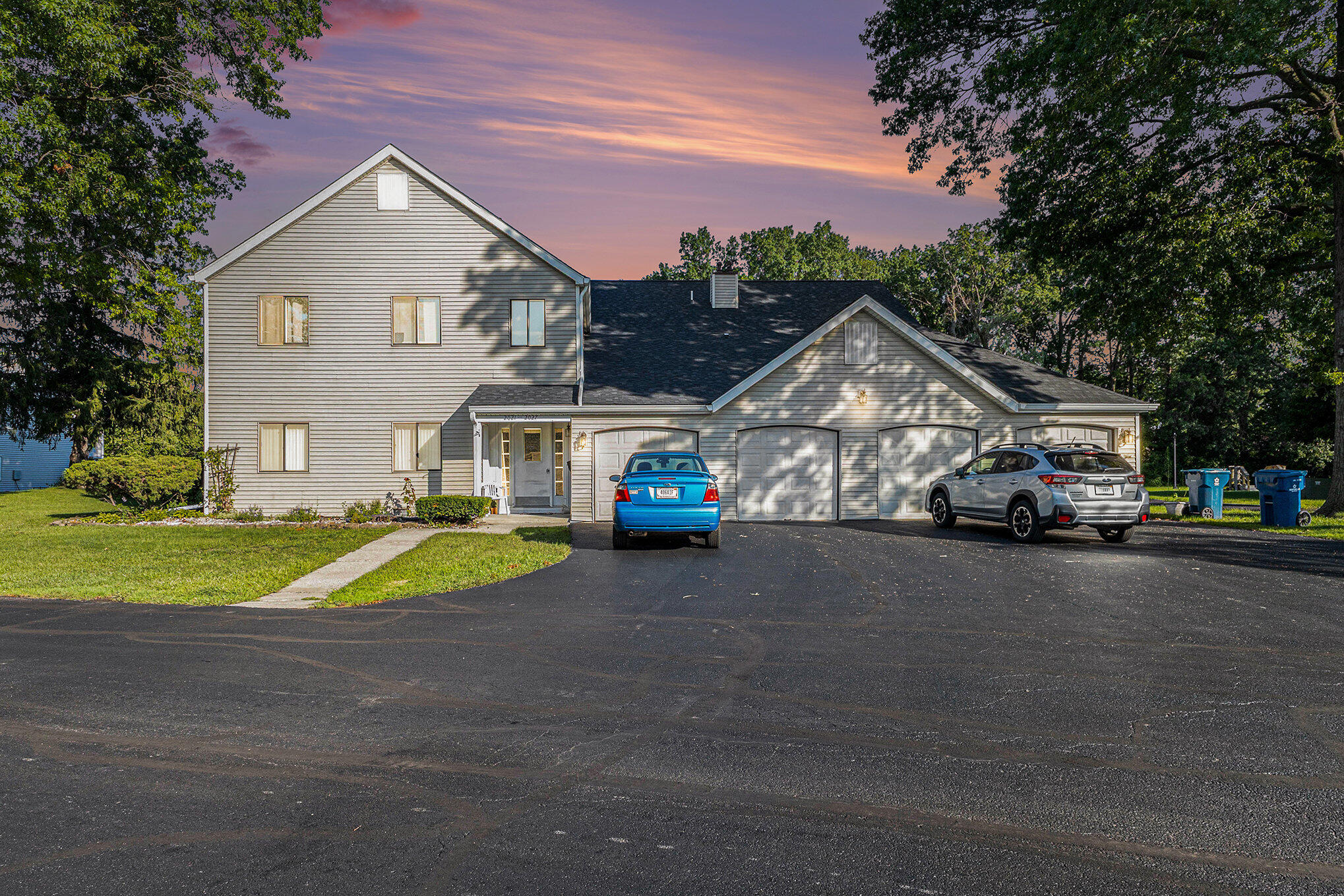 2023 Hawthorne Lane