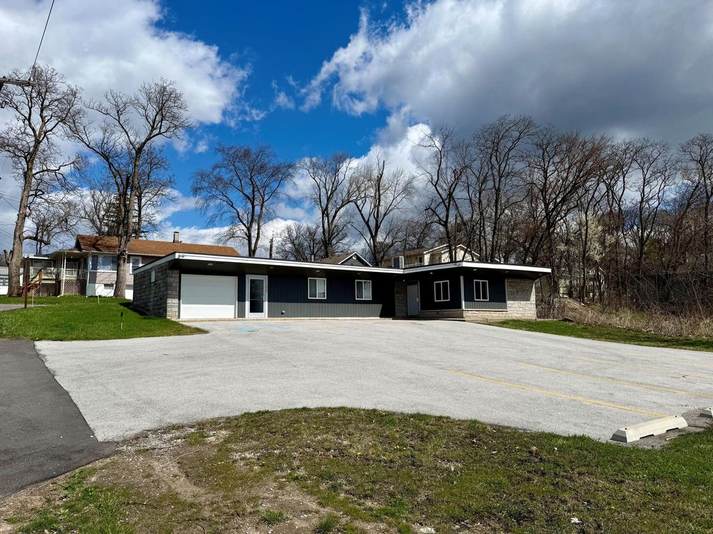 Photo of 13201 Morse Street, Cedar Lake, IN 46303 (MLS # 836717)