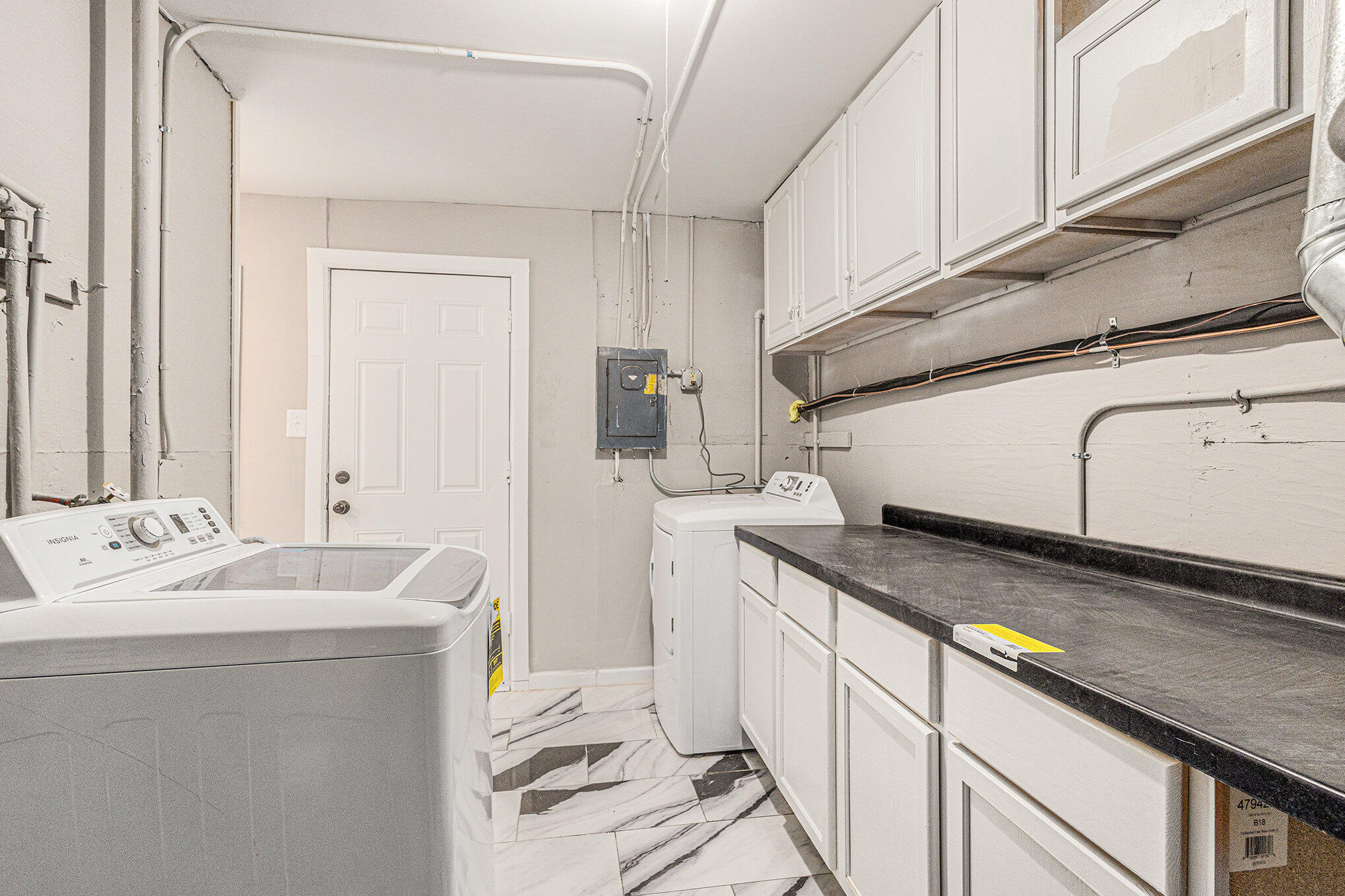 Gary, Indiana 46406, United States, 3 Bedrooms Bedrooms, ,1 BathroomBathrooms,Residential,Active,5181