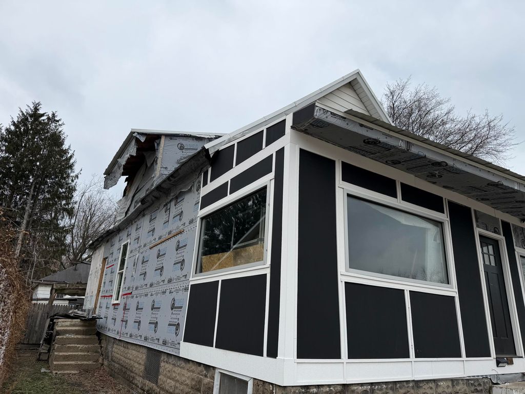 Photo of 2109 Ohio Street, Michigan City, IN 46360 (MLS # 834383)