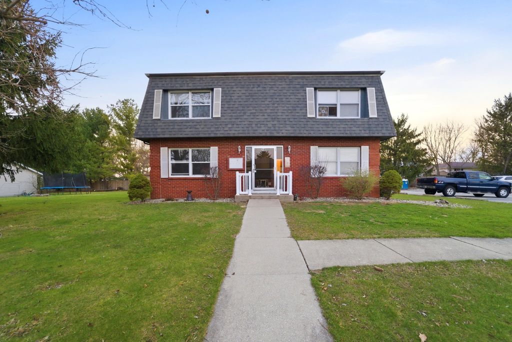 Photo of 140 Sycamore Court #142, Hebron, IN 46341 (MLS # 837364)