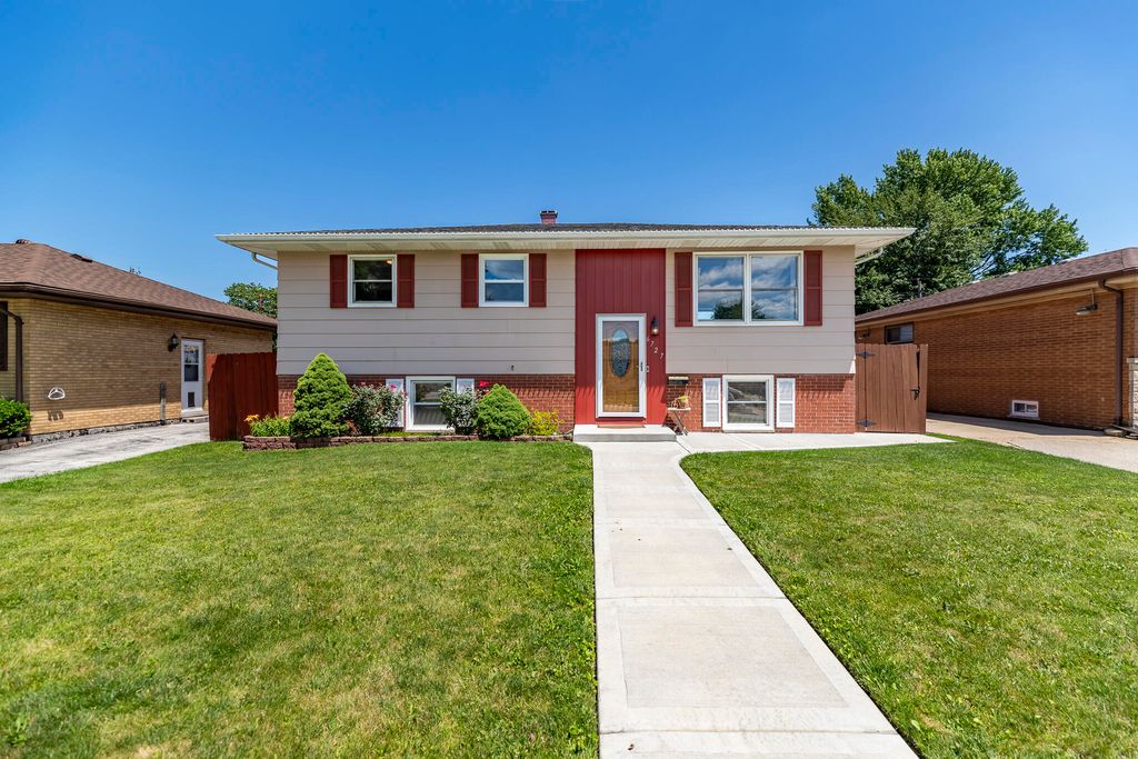 Photo of 6727 New Jersey Avenue, Hammond, IN 46323 (MLS # 841081)