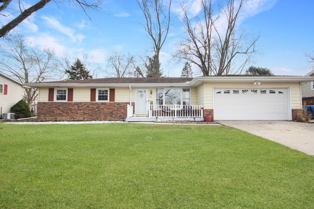 Photo of 615 Alice Street, Crown Point, IN 46307 (MLS # 835753)