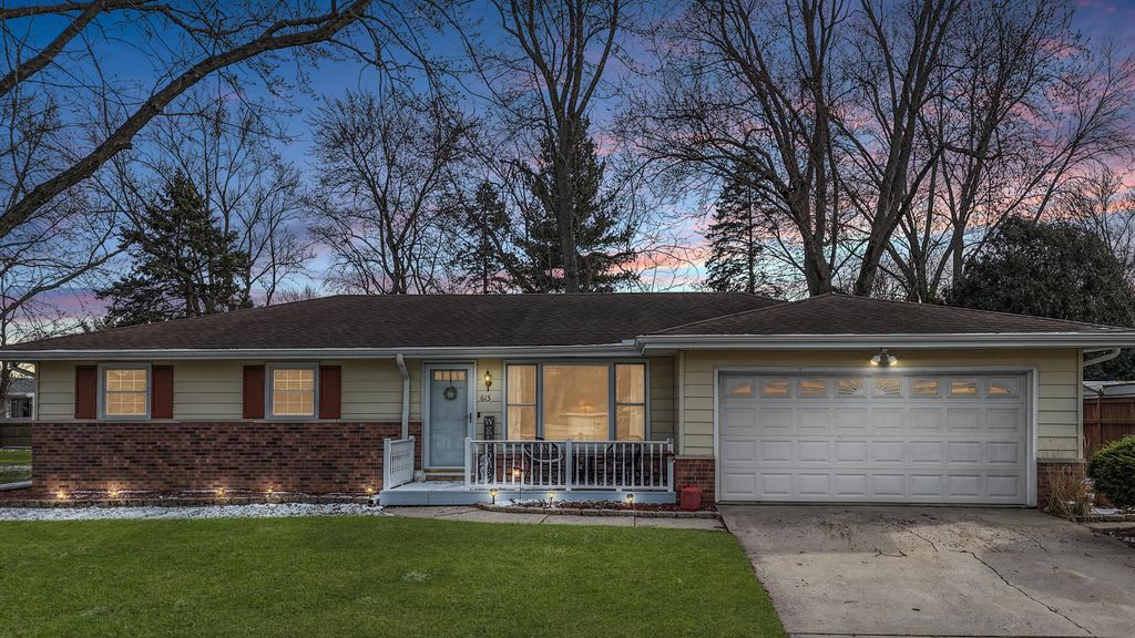 Photo of 615 Alice Street, Crown Point, IN 46307 (MLS # 835753)