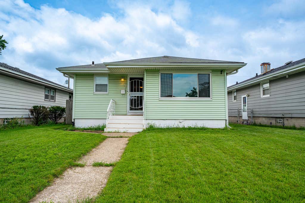 Photo of 7142 Colorado Avenue, Hammond, IN 46323 (MLS # 844183)