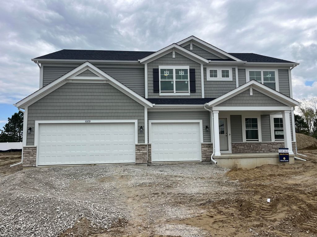 Photo of 10233 Texas Street, Crown Point, IN 46307 (MLS # 838241)
