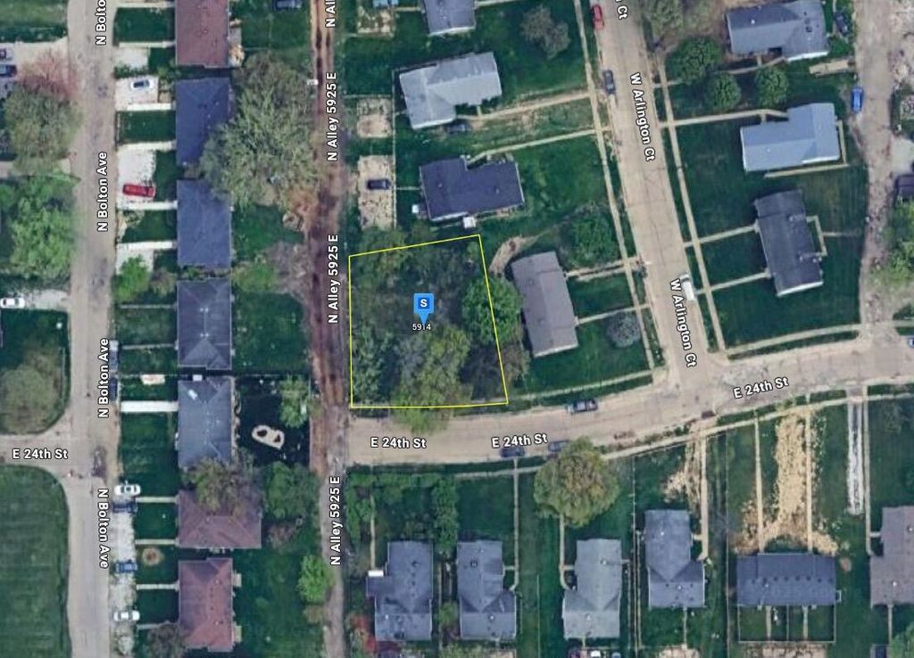 Photo of 5914 E 24th Street, Indianapolis, IN 46218 (MLS # 831184)