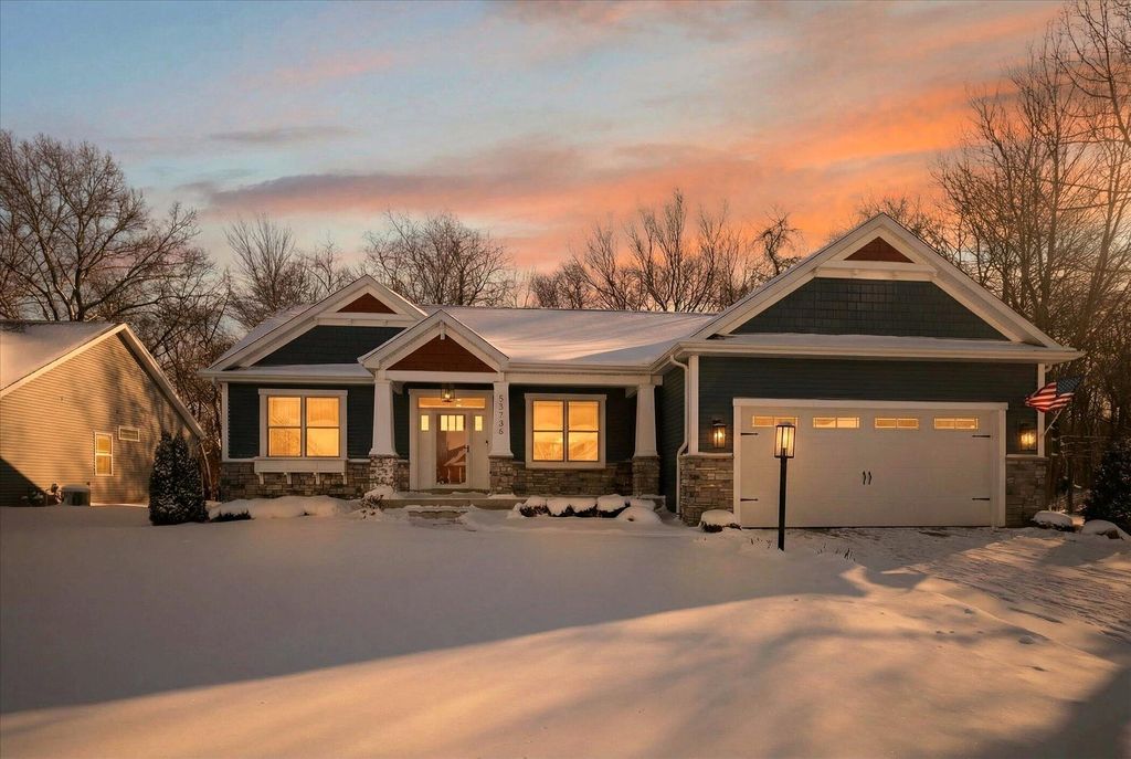 Photo of 53736 Terre Verde Hills Court, South Bend, IN 46628 (MLS # 833197)