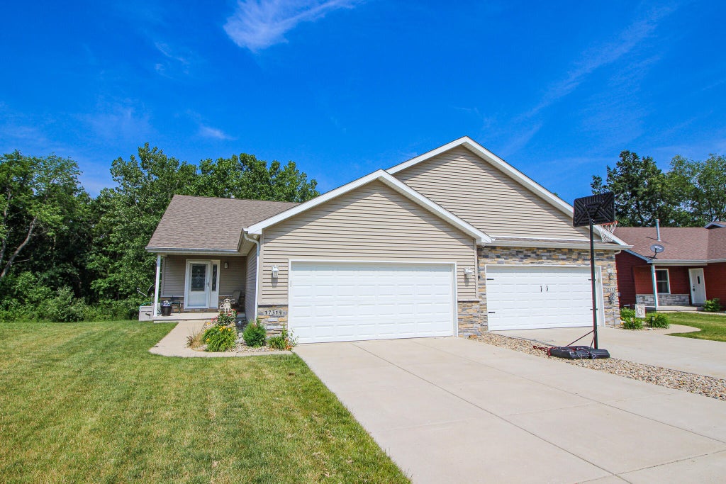 Photo of 17314 Brookwood Drive, Lowell, IN 46356 (MLS # 845491)