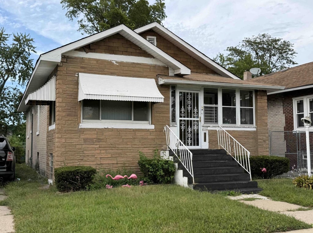 Photo of 1029 Eaton Street, Hammond, IN 46320 (MLS # 845129)