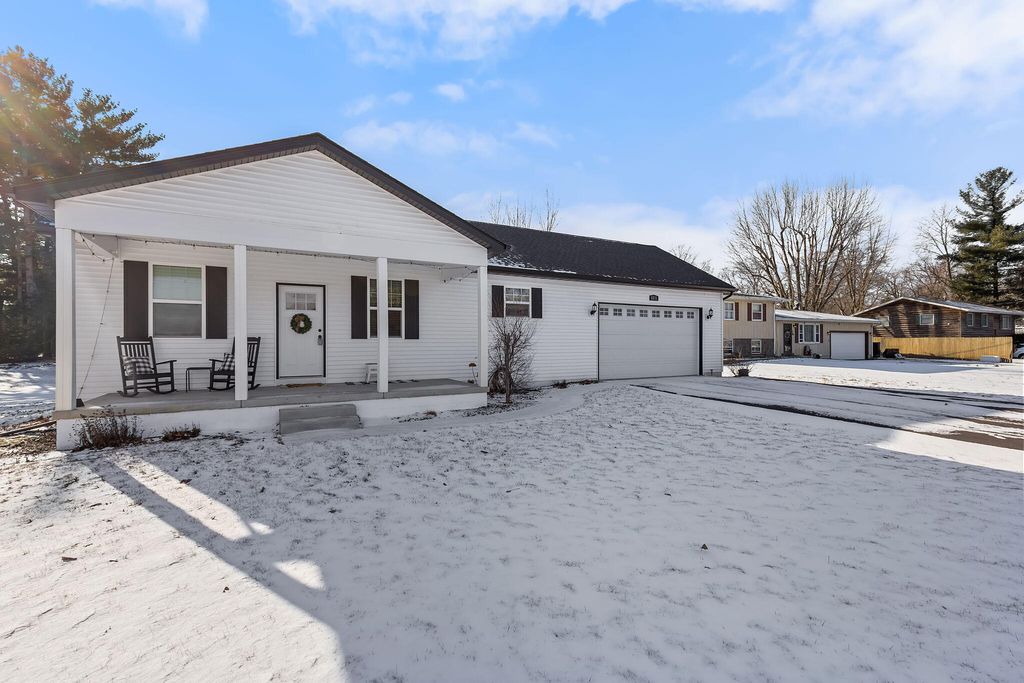 Photo of 8831 W 1225 N, DeMotte, IN 46310 (MLS # 832988)