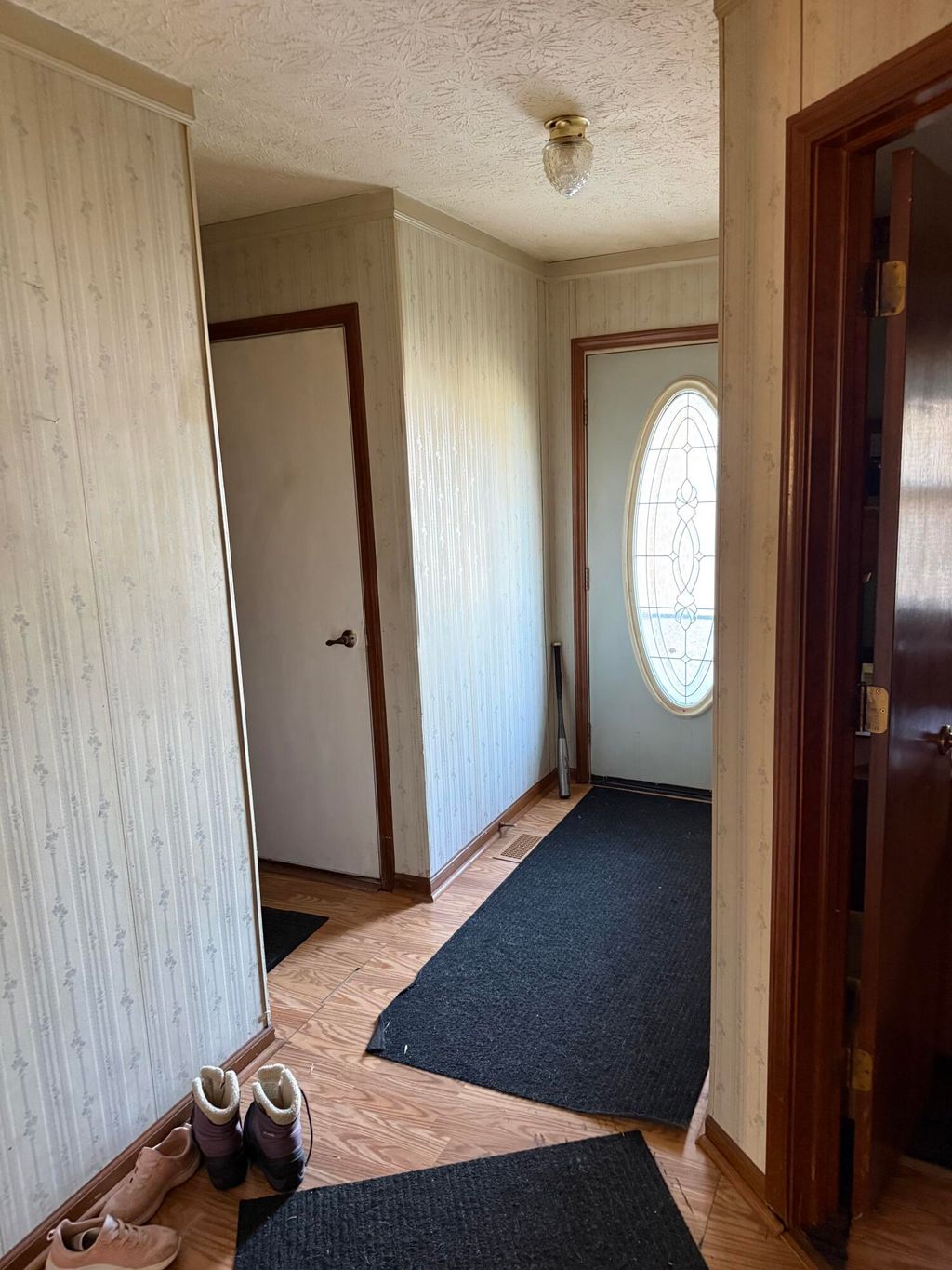 Photo of 800 Cypress N, Greenwood, IN 46143 (MLS # 834171)