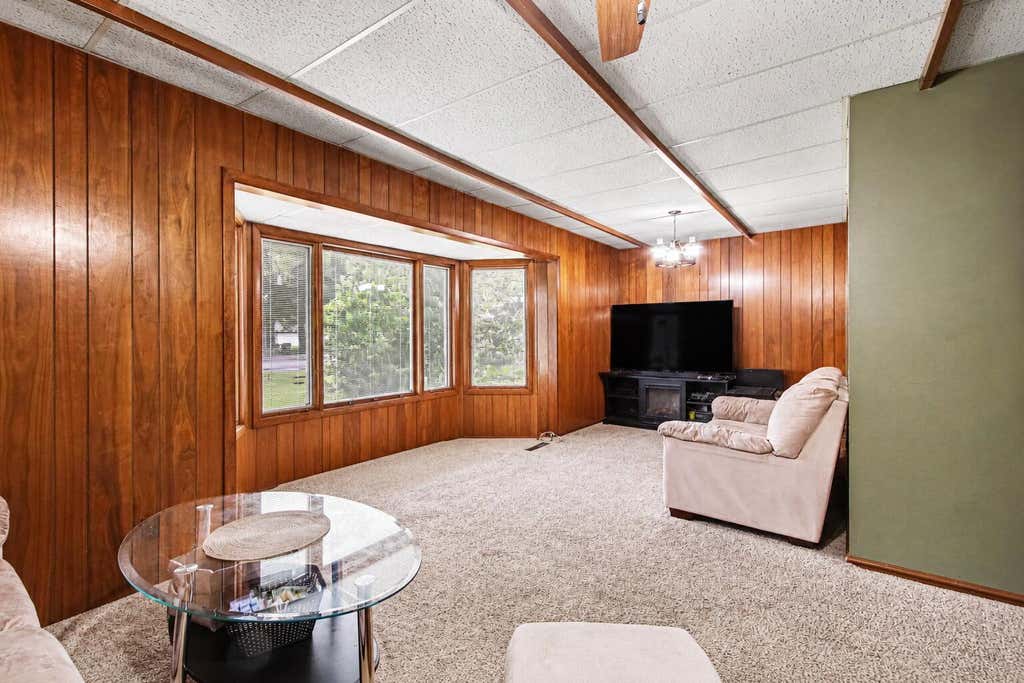 Photo of 325 N Hobart Road, Hobart, IN 46342 (MLS # 840934)